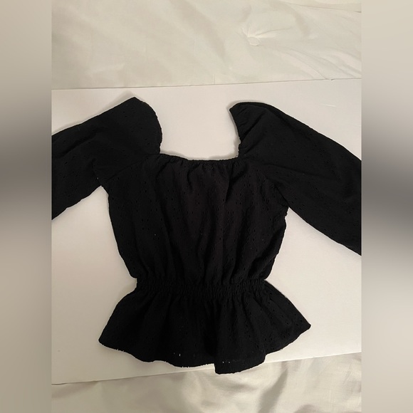 SO- Sweetheart Neckline Top - Picture 3 of 3